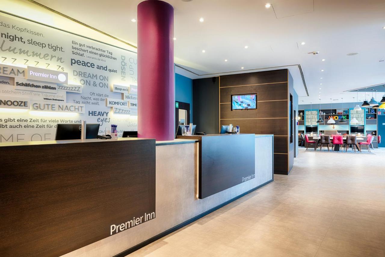 Premier Inn Stuttgart Bad Cannstatt Estugarda Exterior foto