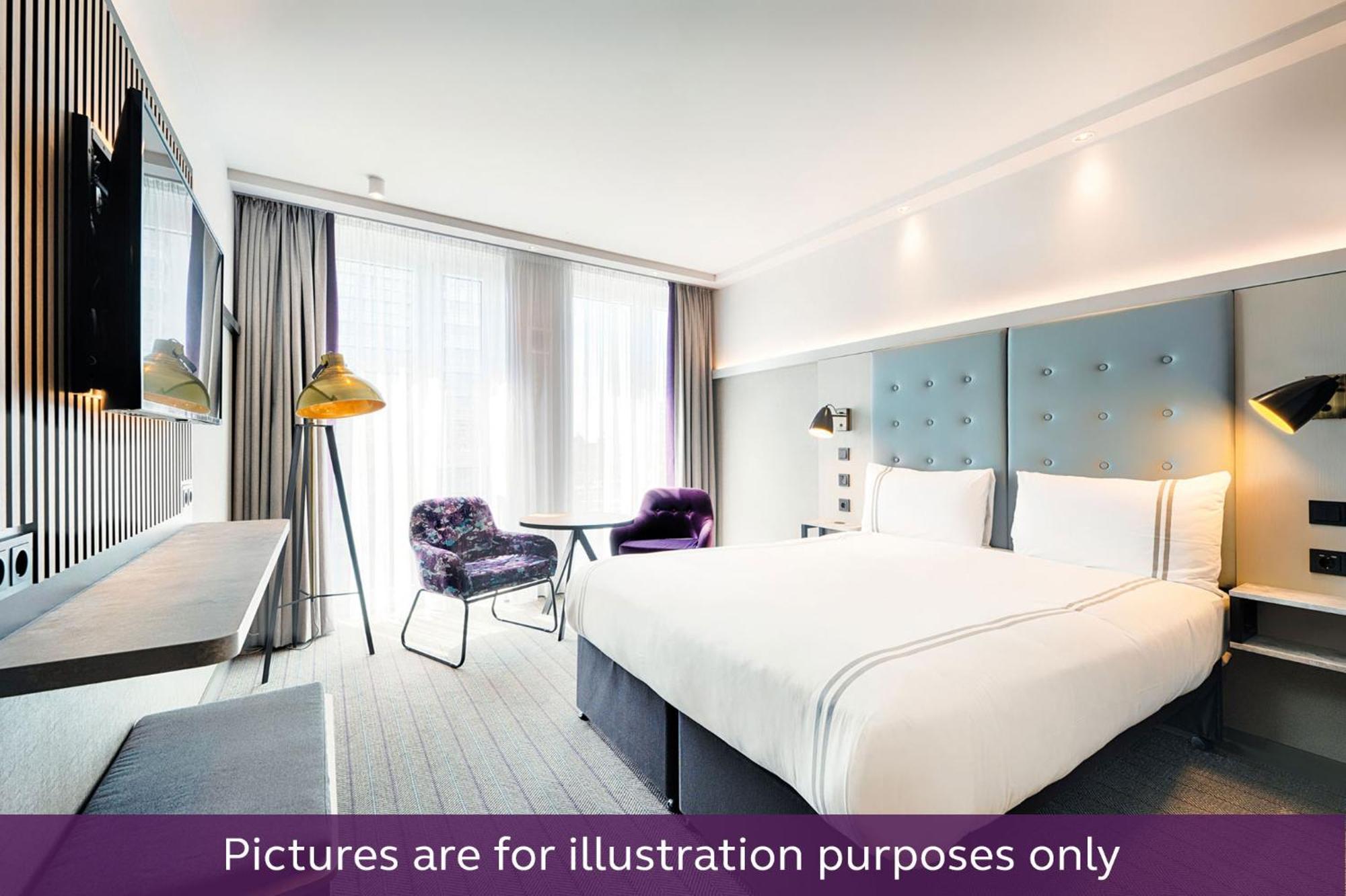 Premier Inn Stuttgart Bad Cannstatt Estugarda Quarto foto